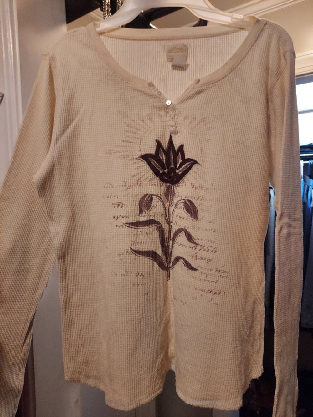 Vintage Lucky Brand waffle knit long sleeve tee with flower
